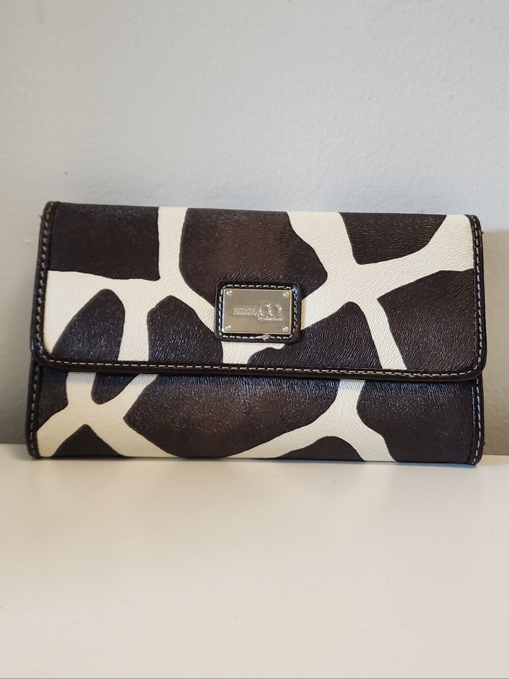 Nine & Co by Nine West Giraffe Print Trifold Wallet Clutch Continental Organizer